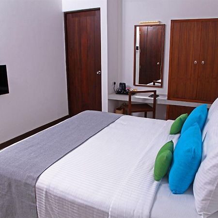 Blue Oceanic Beach Hotel Νεγκόμπο Εξωτερικό φωτογραφία